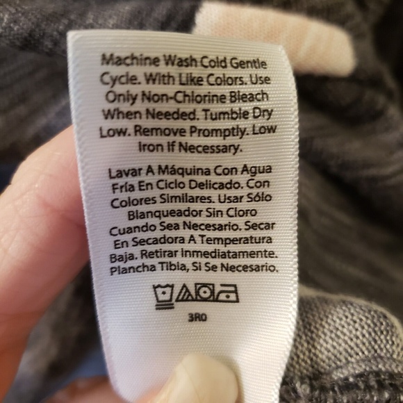 Women's Secret Treasures Grey Long Sleeve Stars Sweater Size Small - Picture 4 of 5